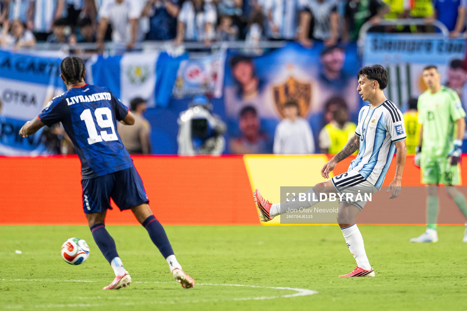 Lisandro Martinez of Argentina
