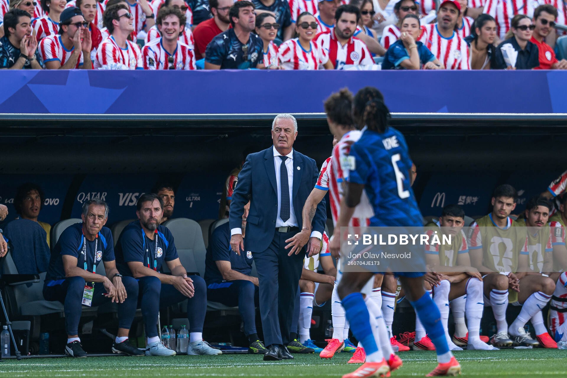 Head coach Gustavo Julio Alfaro of Paraguay