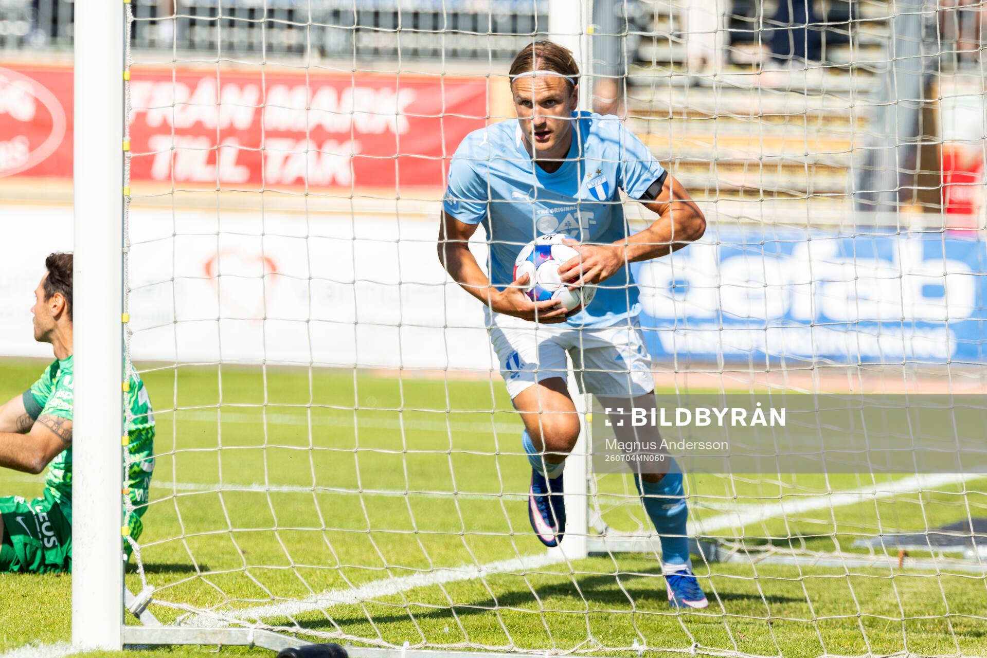 Malmö FFs Erik Botheim jublar