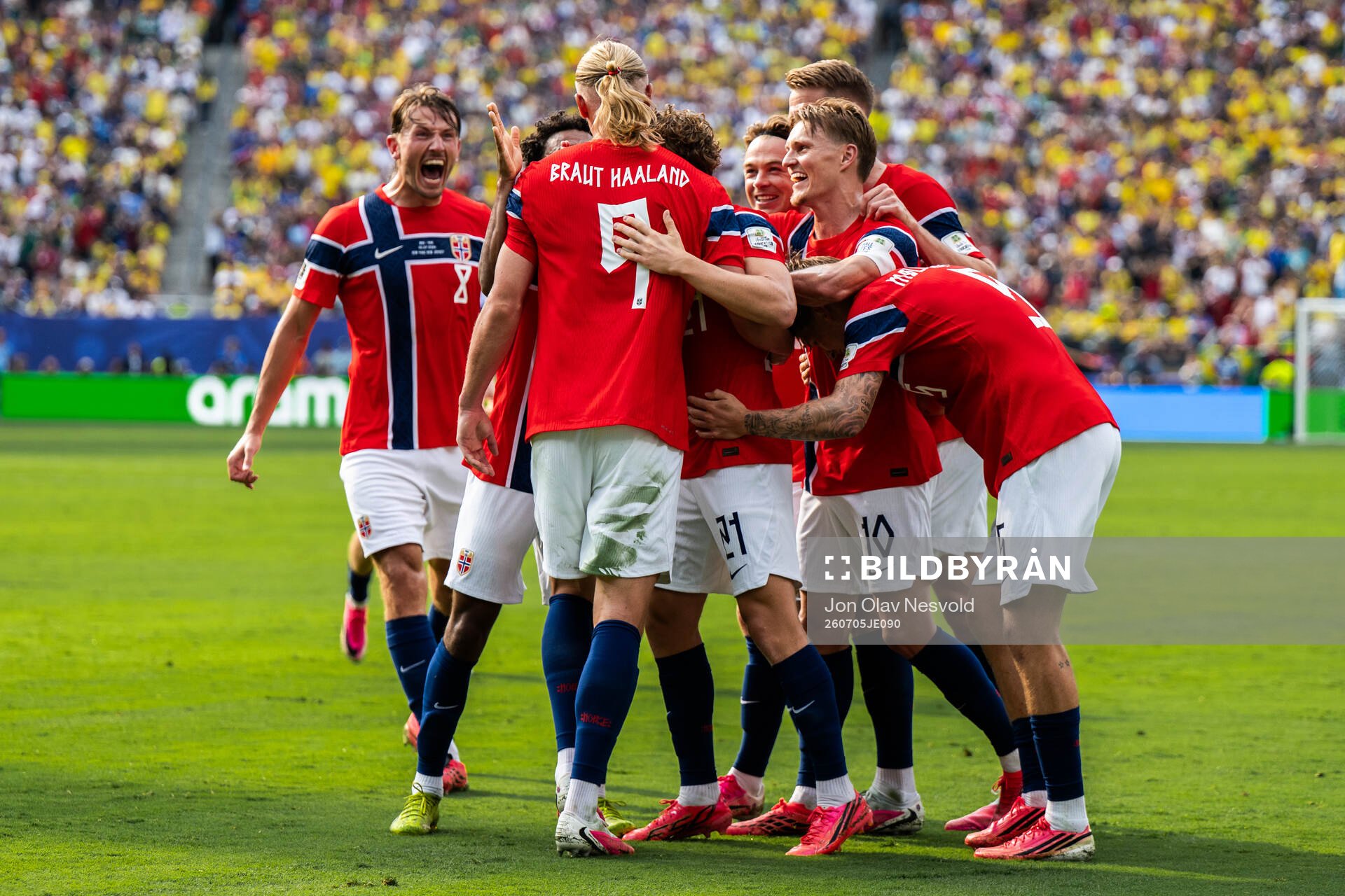 Sander Berge, Patrick Berg, Erling Braut Haaland and Martin