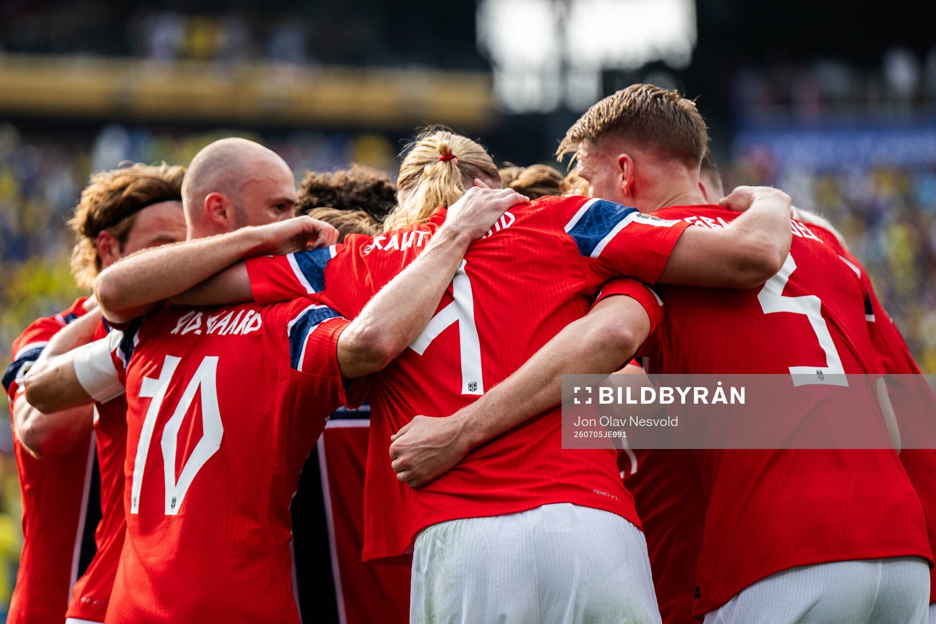 Players of Norway celebrate