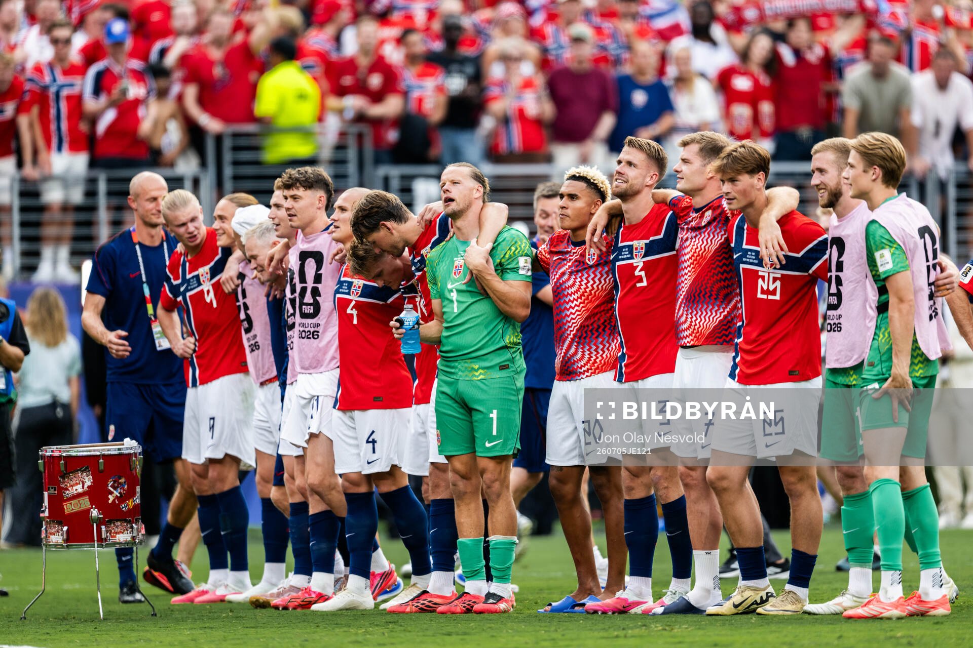 Players of Norway celebrate