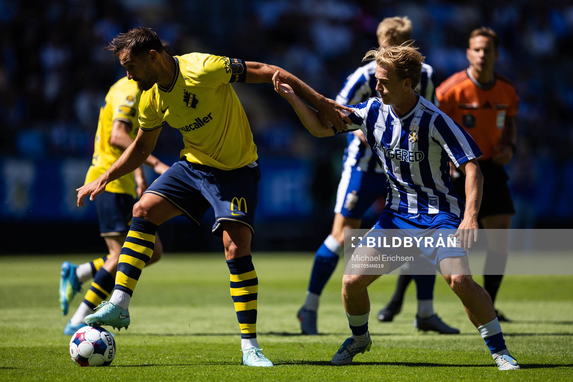 AIKs Sotirios Papagiannopoulos och IFK Göteborgs Noah Tolf