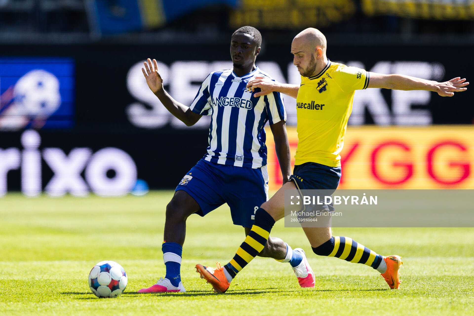 IFK Göteborgs Imam Jagne och AIKs Amel Mujanic