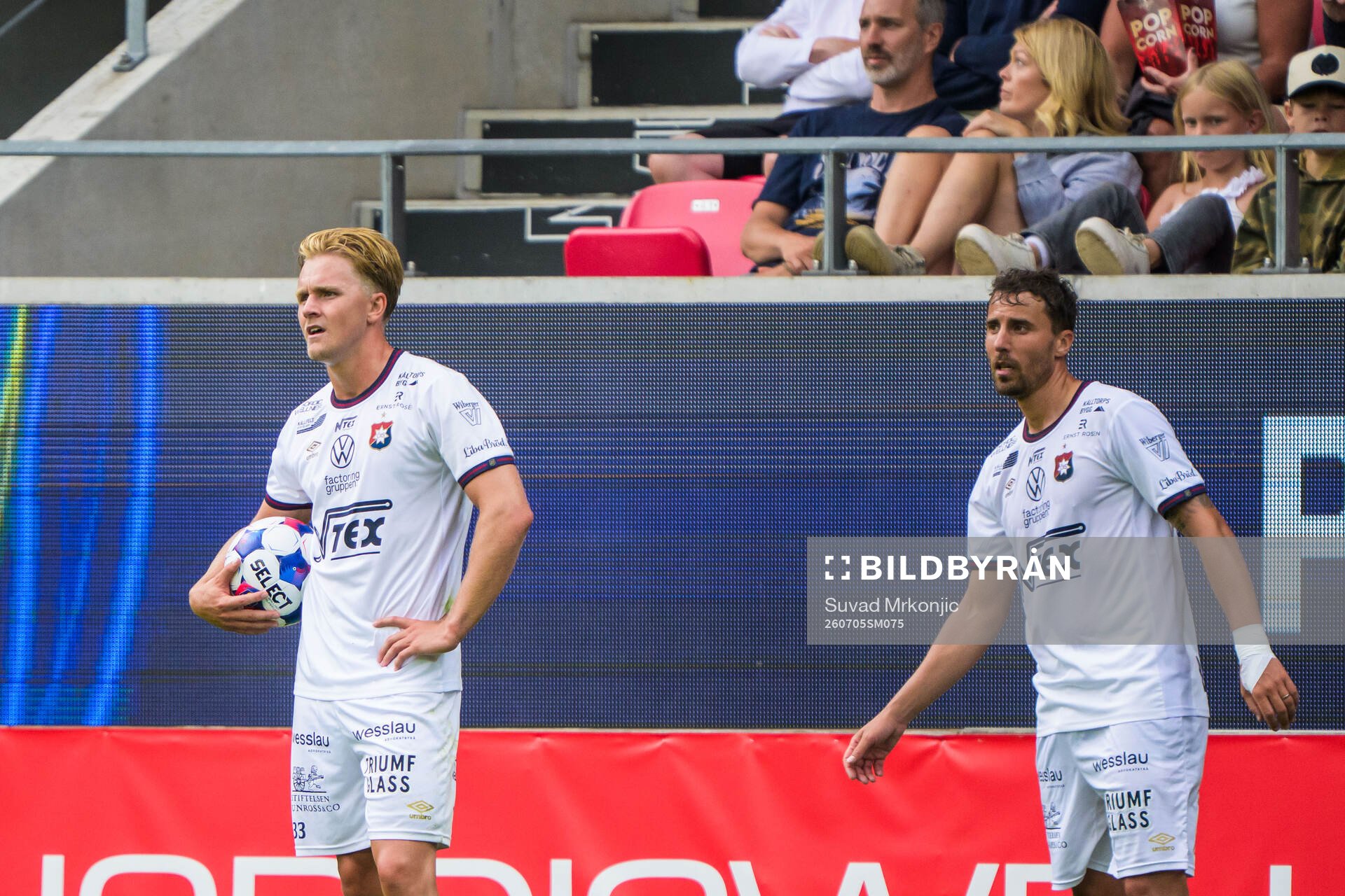 Örgrytes Sebastian Lagerlund och Jonathan Azulay deppar