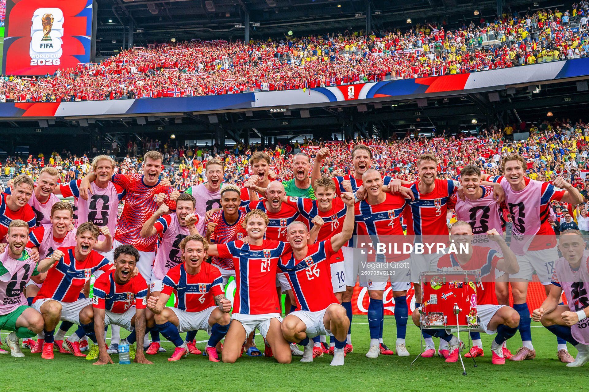 Players of Norway celebrate