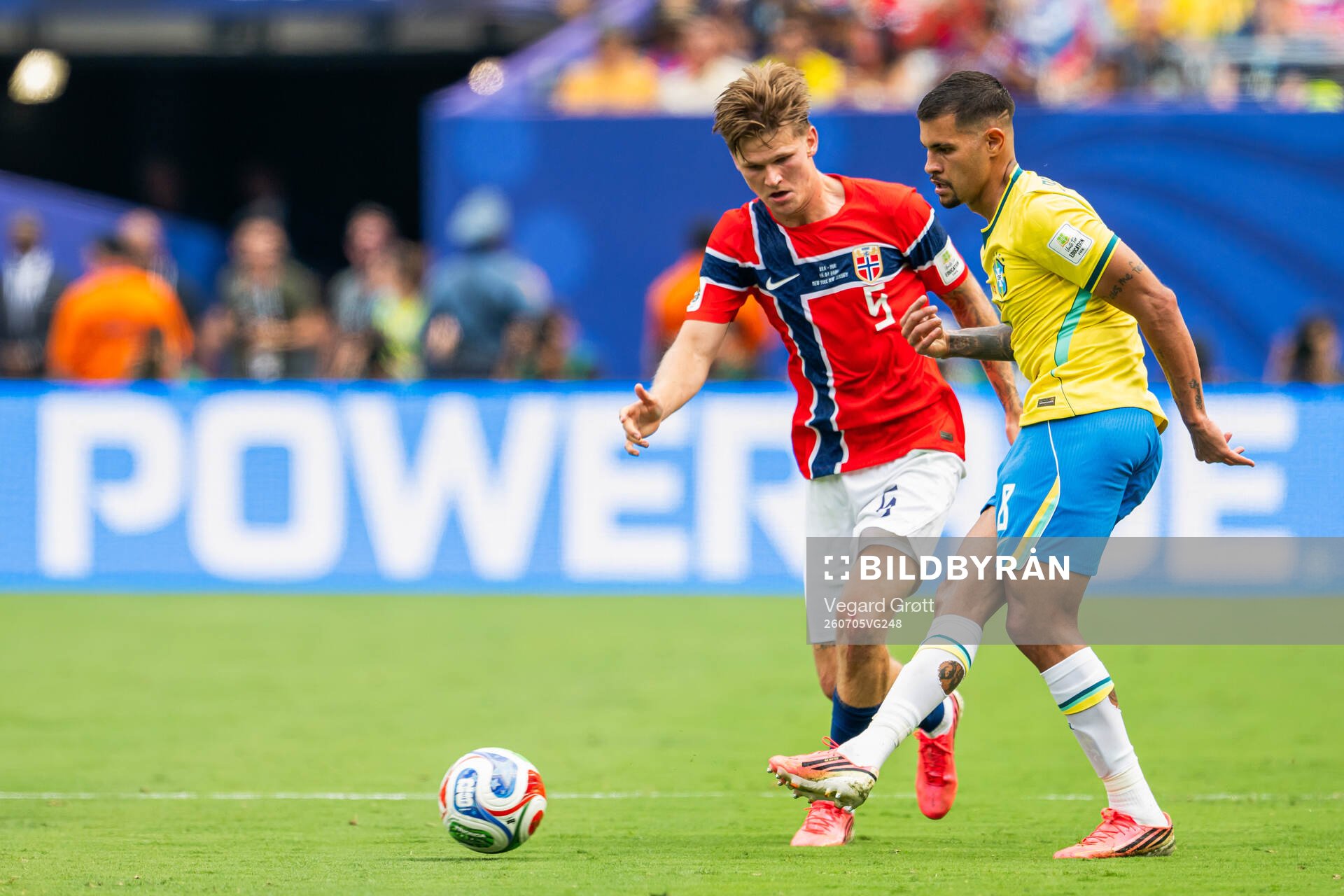 David Møller Wolfe of Norway and Bruno Guimaraes of Brazil