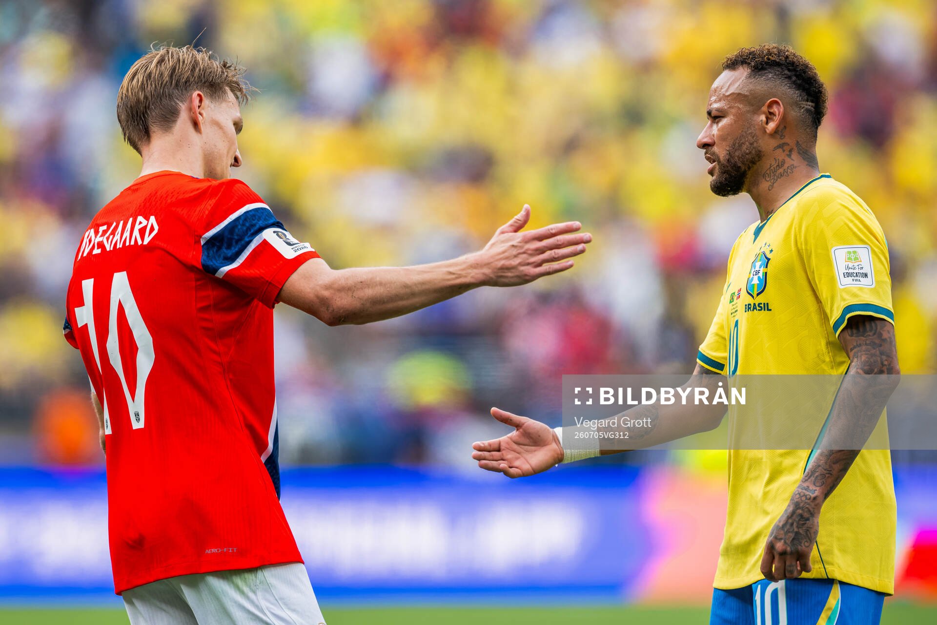 Martin Ødegaard of Norway and Neymar Jr of Brazil