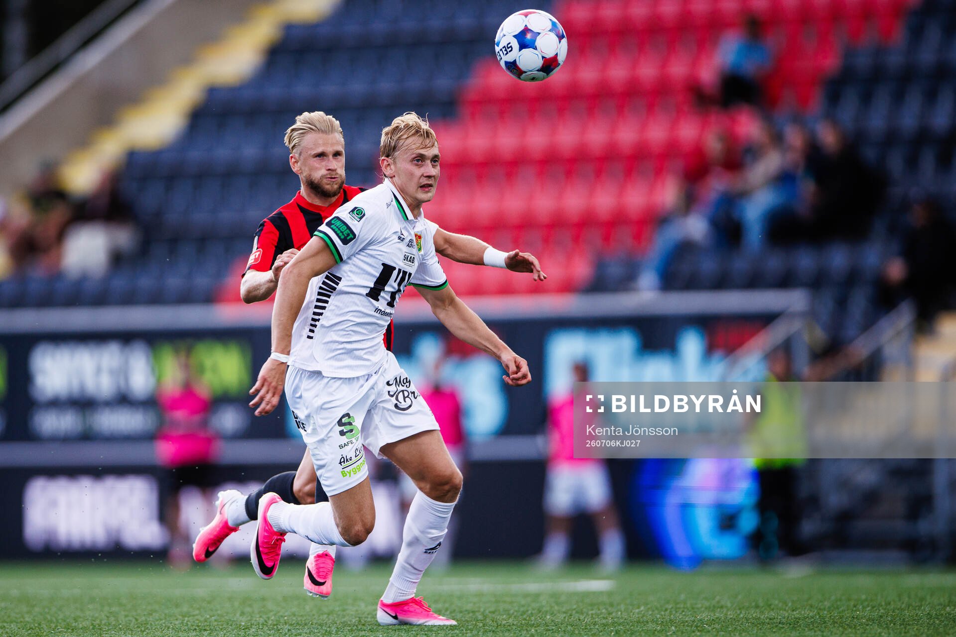 GAIS Henry Sletsjøe och Brommapojkarnas Simon Strand