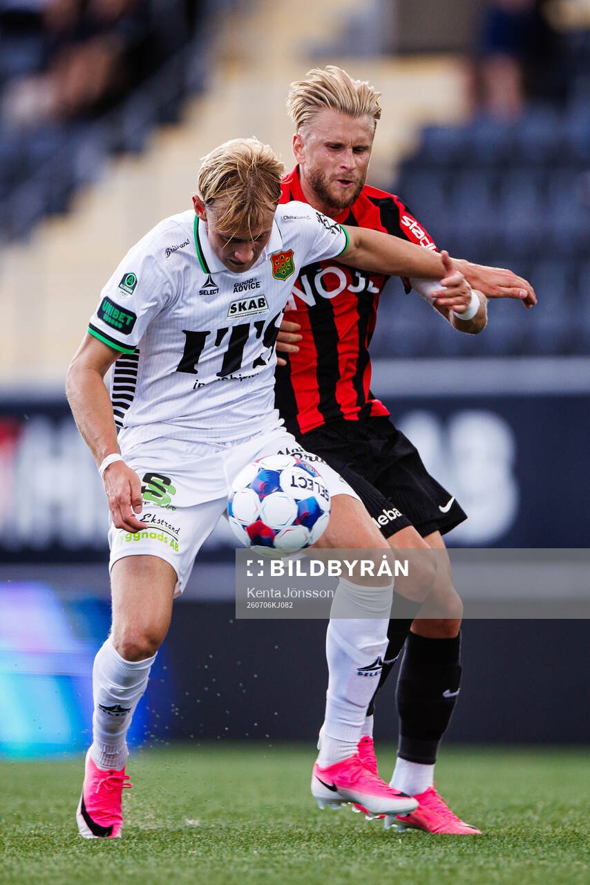 GAIS Henry Sletsjøe och Brommapojkarnas Simon Strand