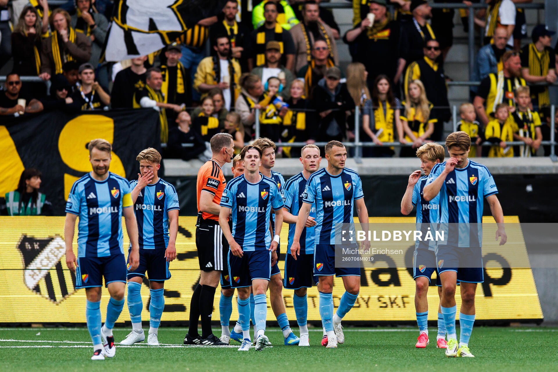 Djurgårdens Kristian Lien jublar med lagkamrater