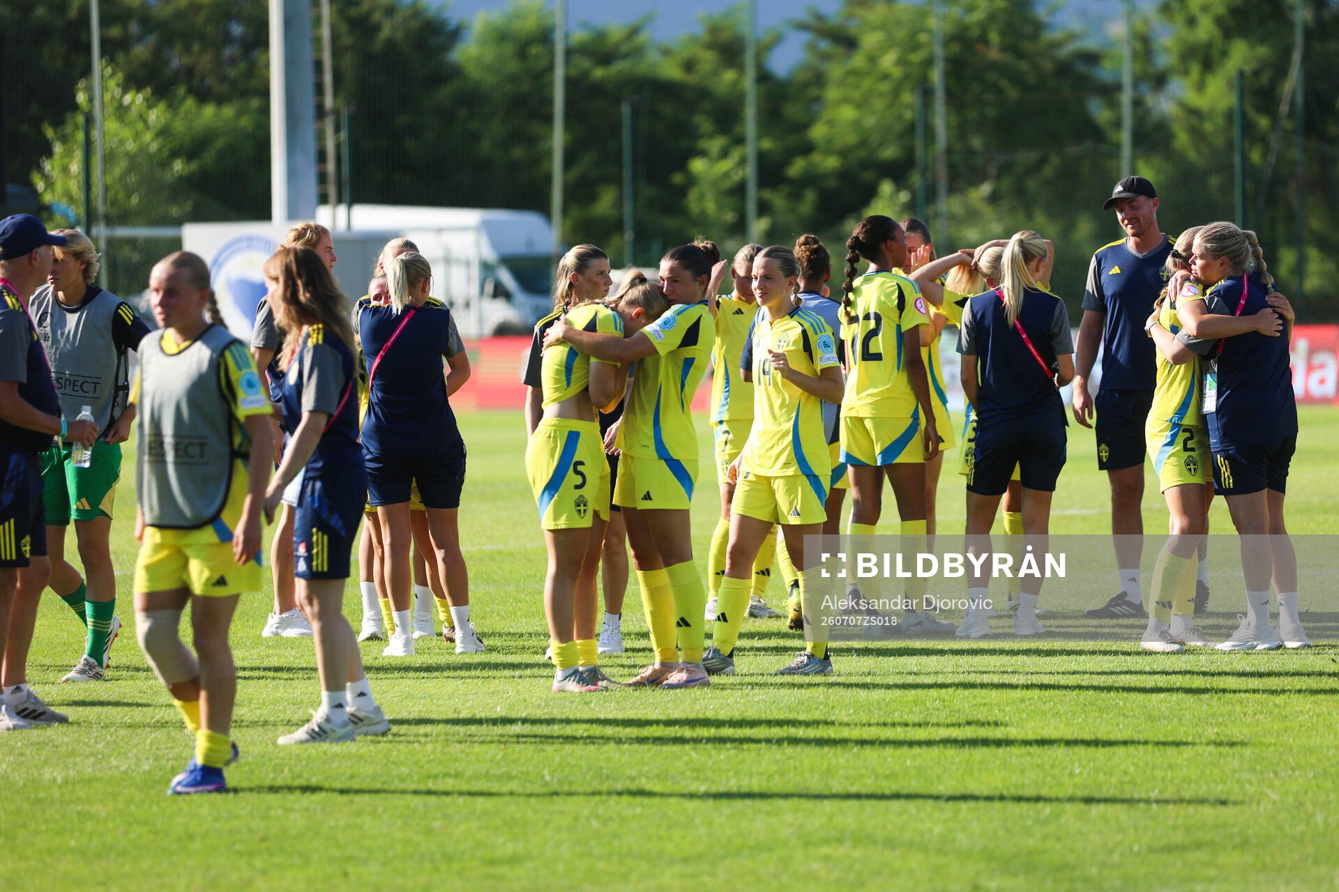 Paula Broddner Klingspor and Thea Staffansson of Sweden