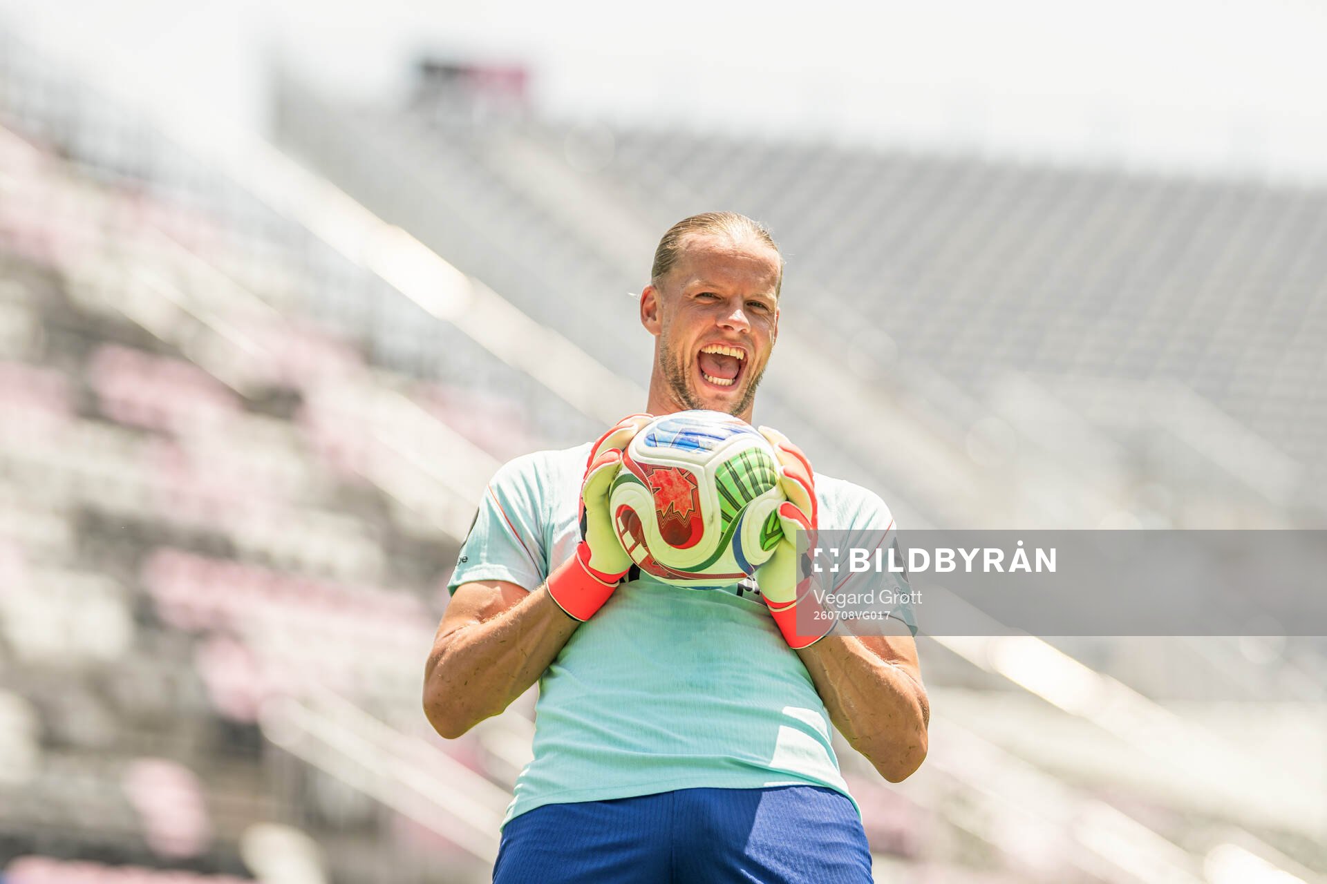 Goalkeeper Ørjan Håskjold Nyland of the Norwegian