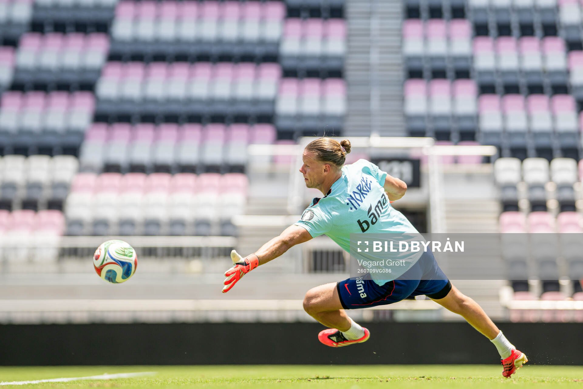 Goalkeeper Ørjan Håskjold Nyland of the Norwegian