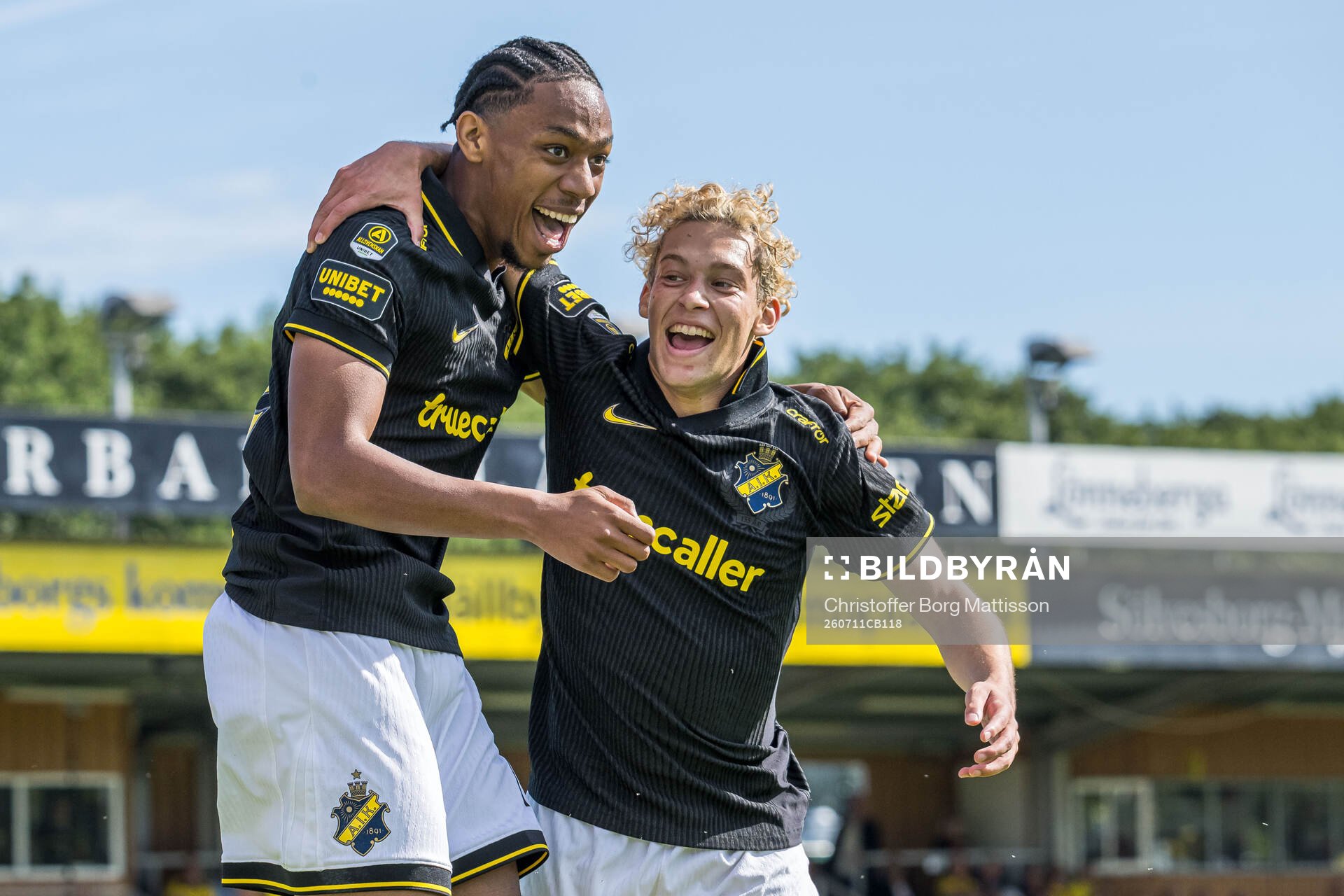 AIKs Victor Goncalves Andersson jublar