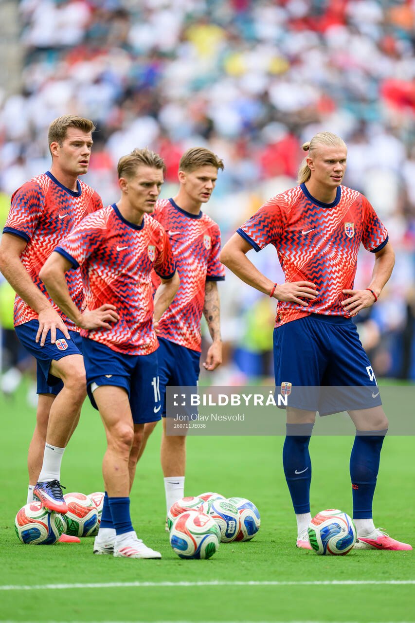 Sander Berge, Martin Ødegaard, David Møller Wolfe and