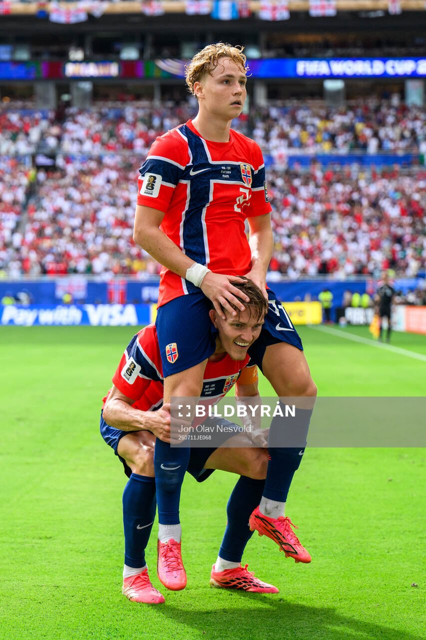 Martin Ødegaard and Andreas Schjelderup of Norway