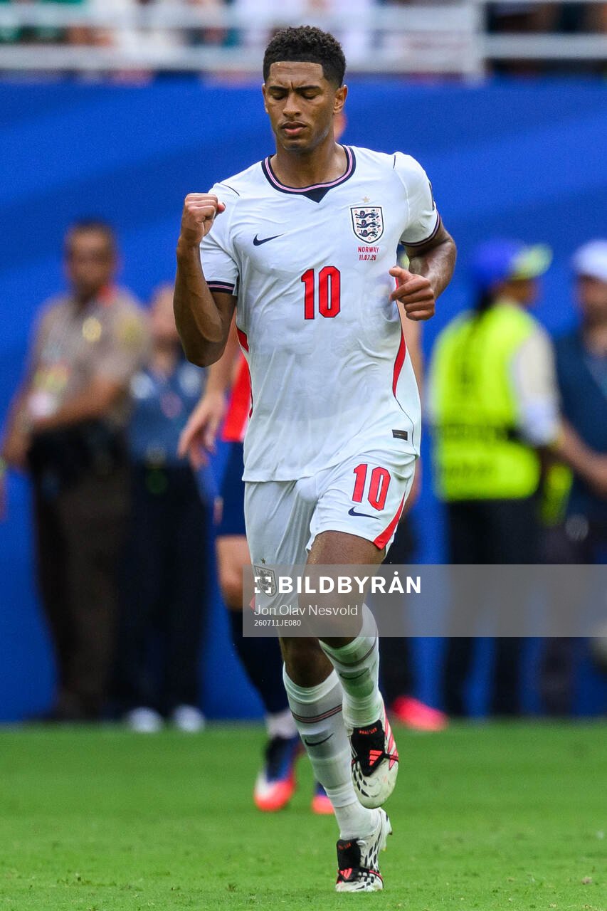 Jude Bellingham of England celebrates
