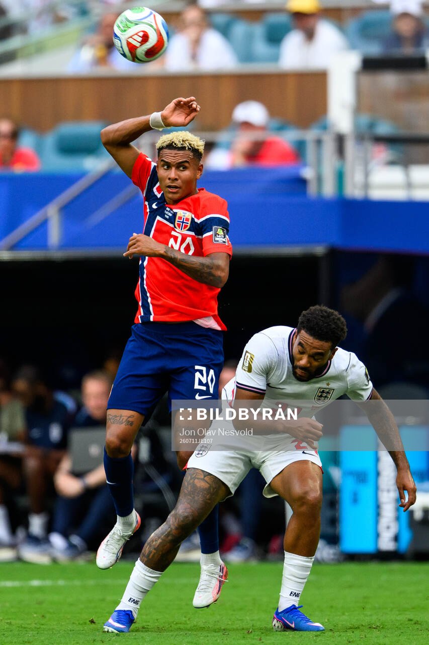 Antonio Nusa of Norway and Reece James of England