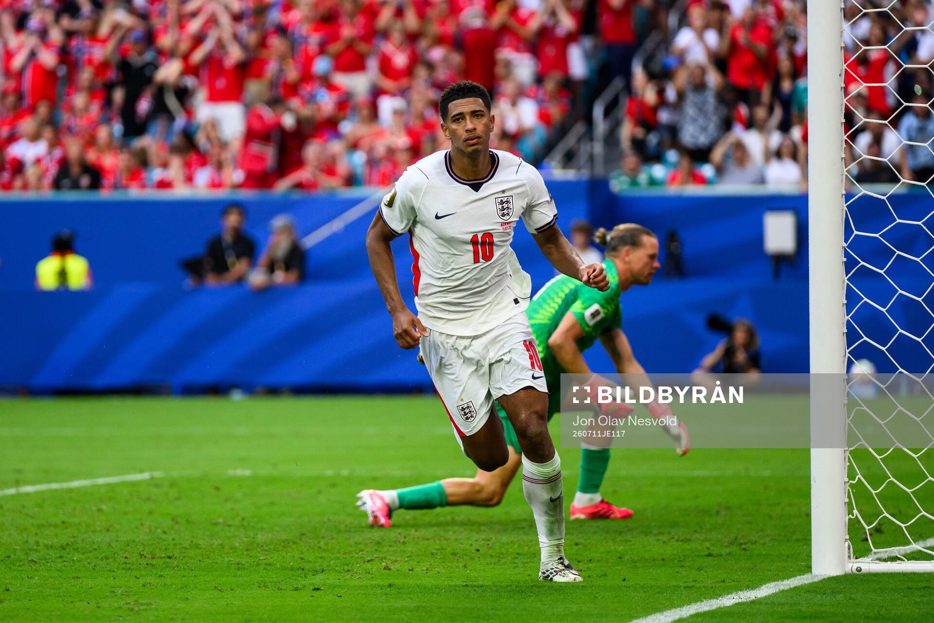 Jude Bellingham of England celebrates