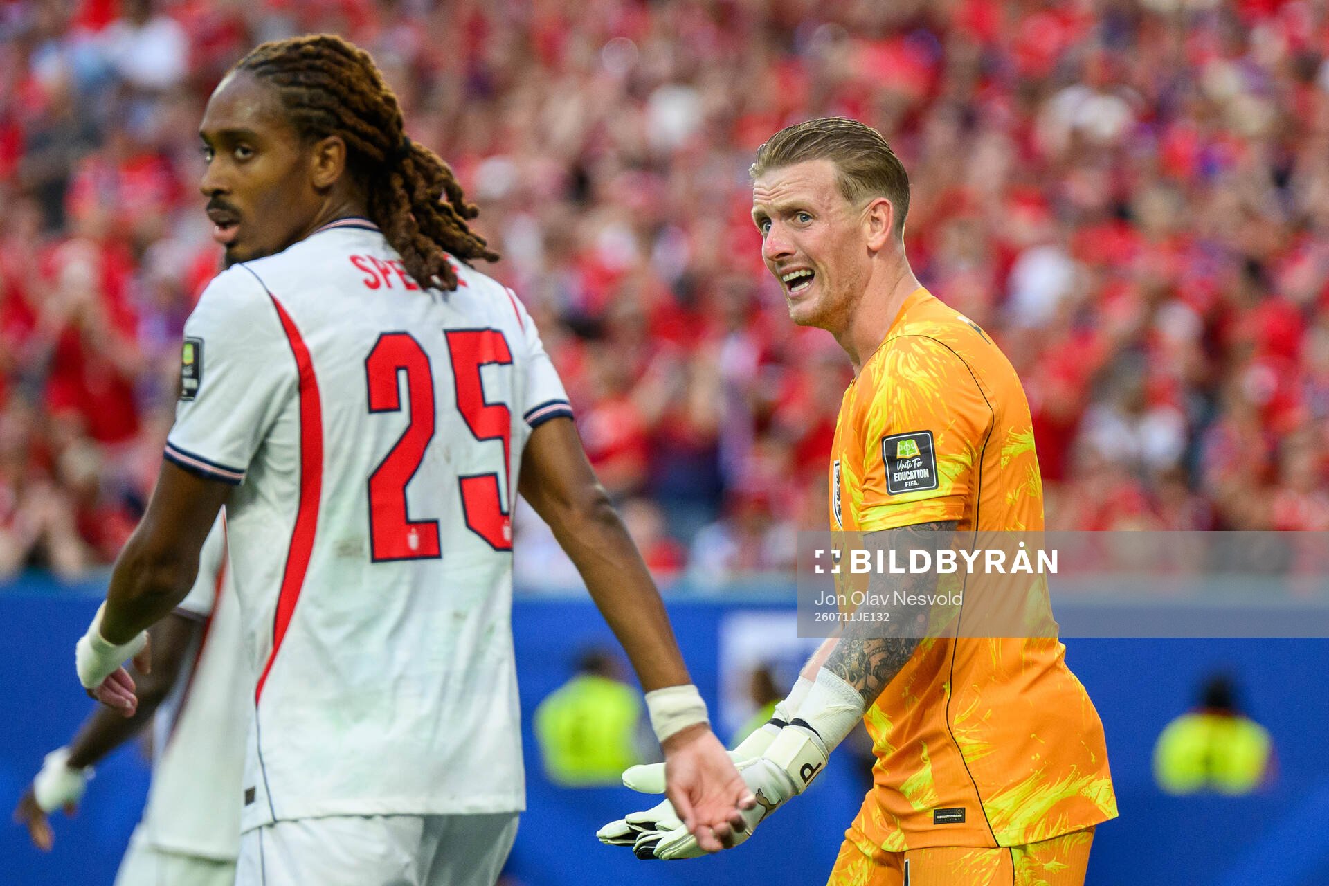 Djed Spence and goalkeeper Jordan Pickford of England