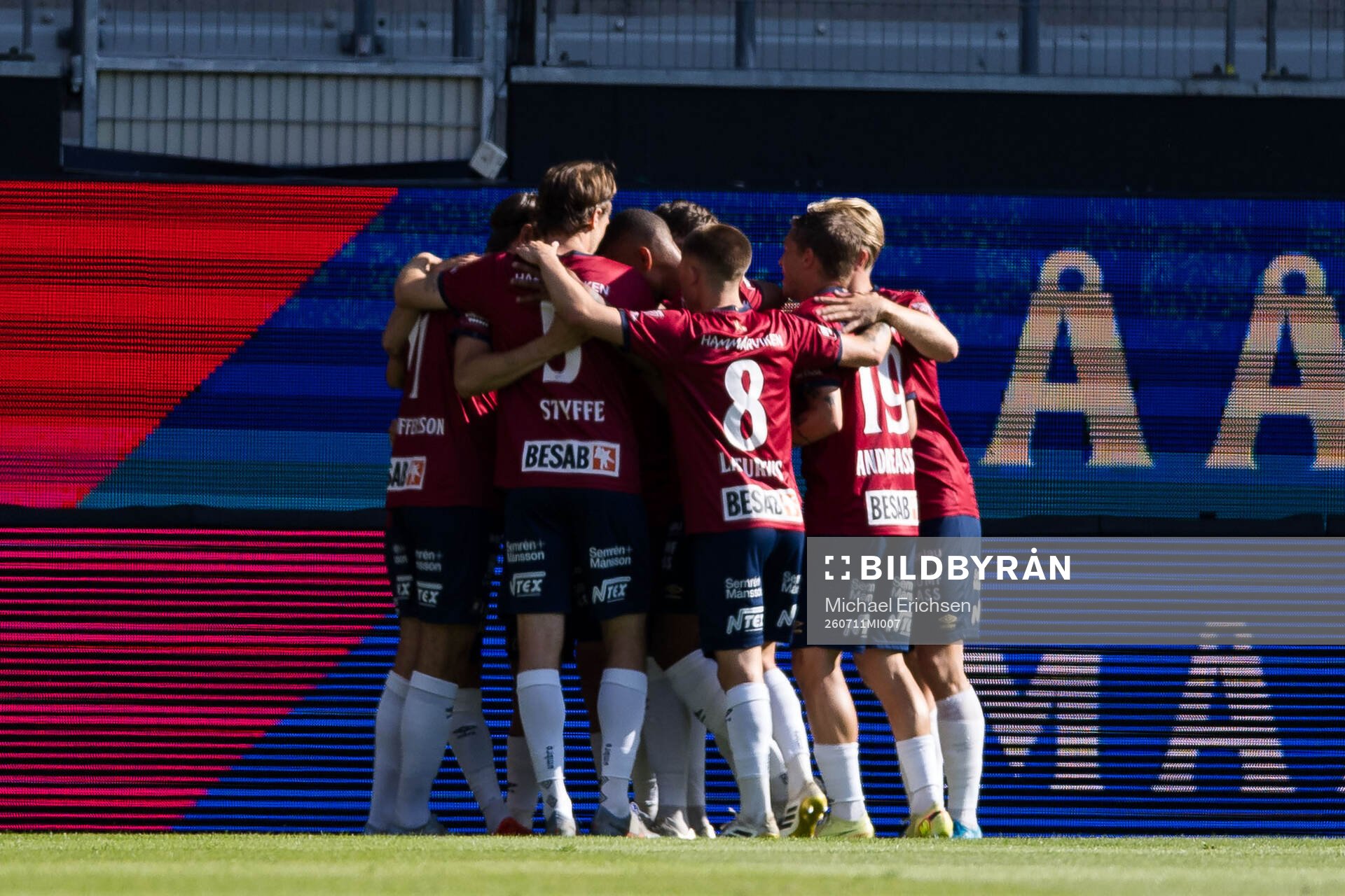 Örgrytes Adam Andersson jublar