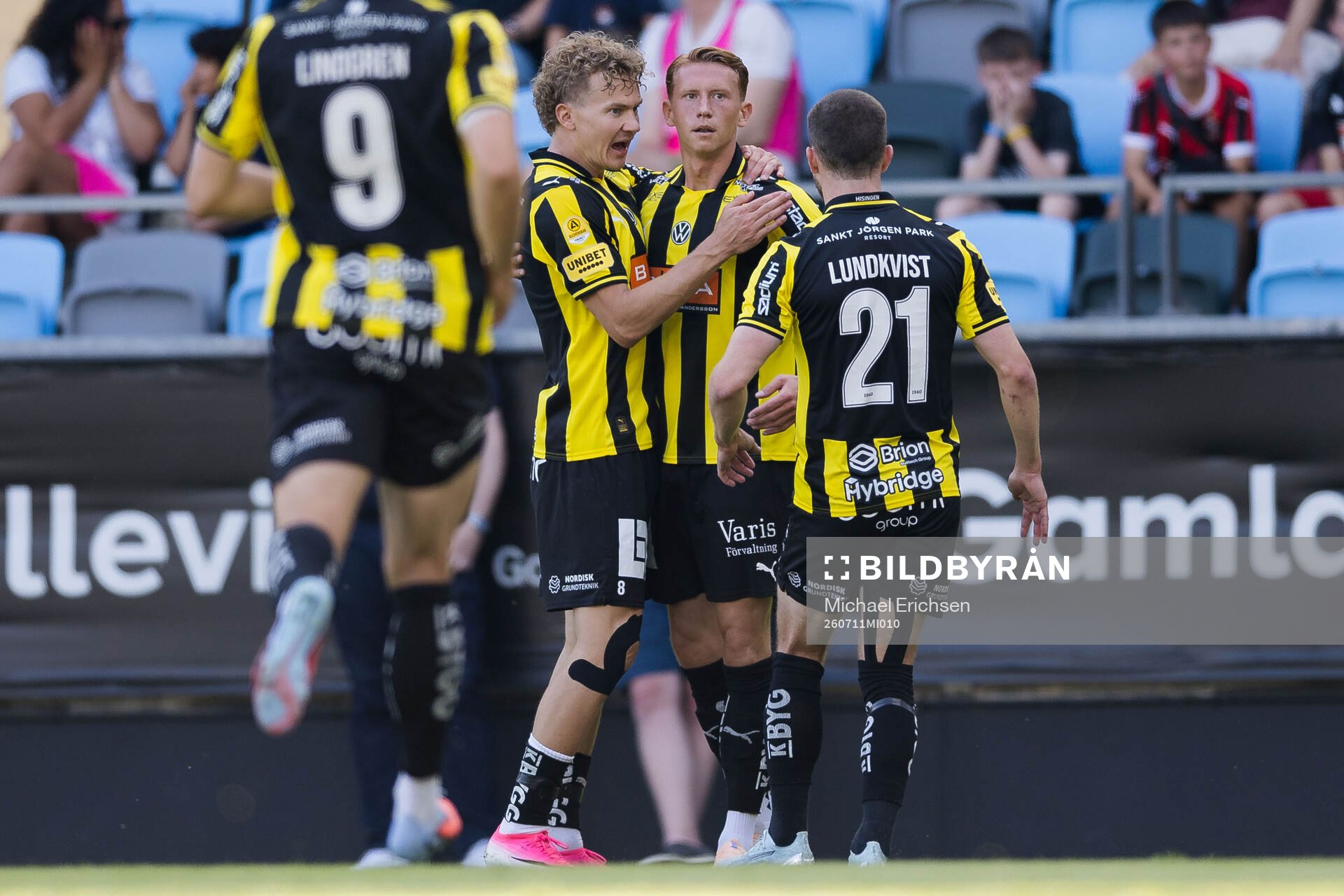 Häckens Julius Lindberg jublar