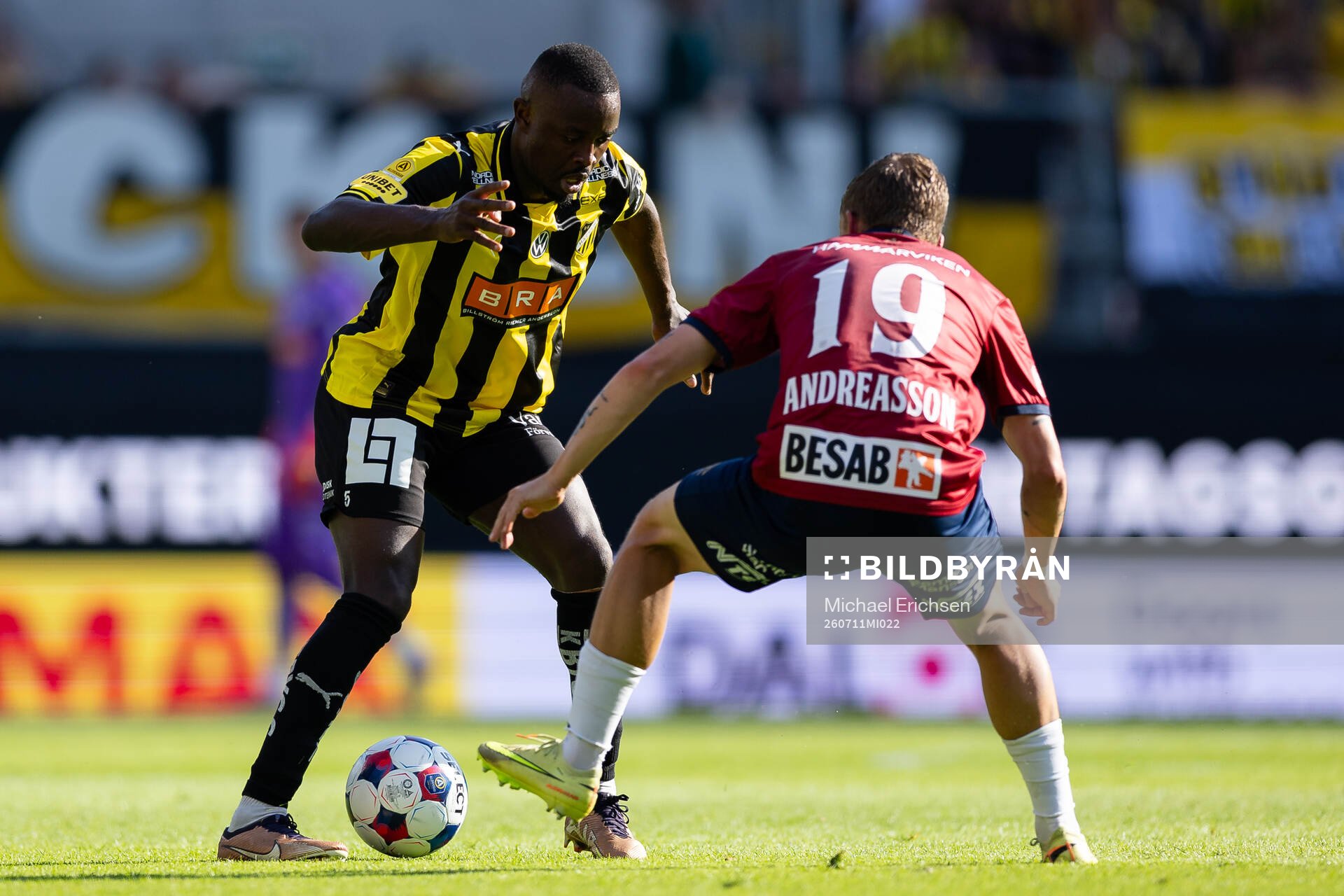 Häckens Brice Wembangomo och Örgrytes Anton Andreasson