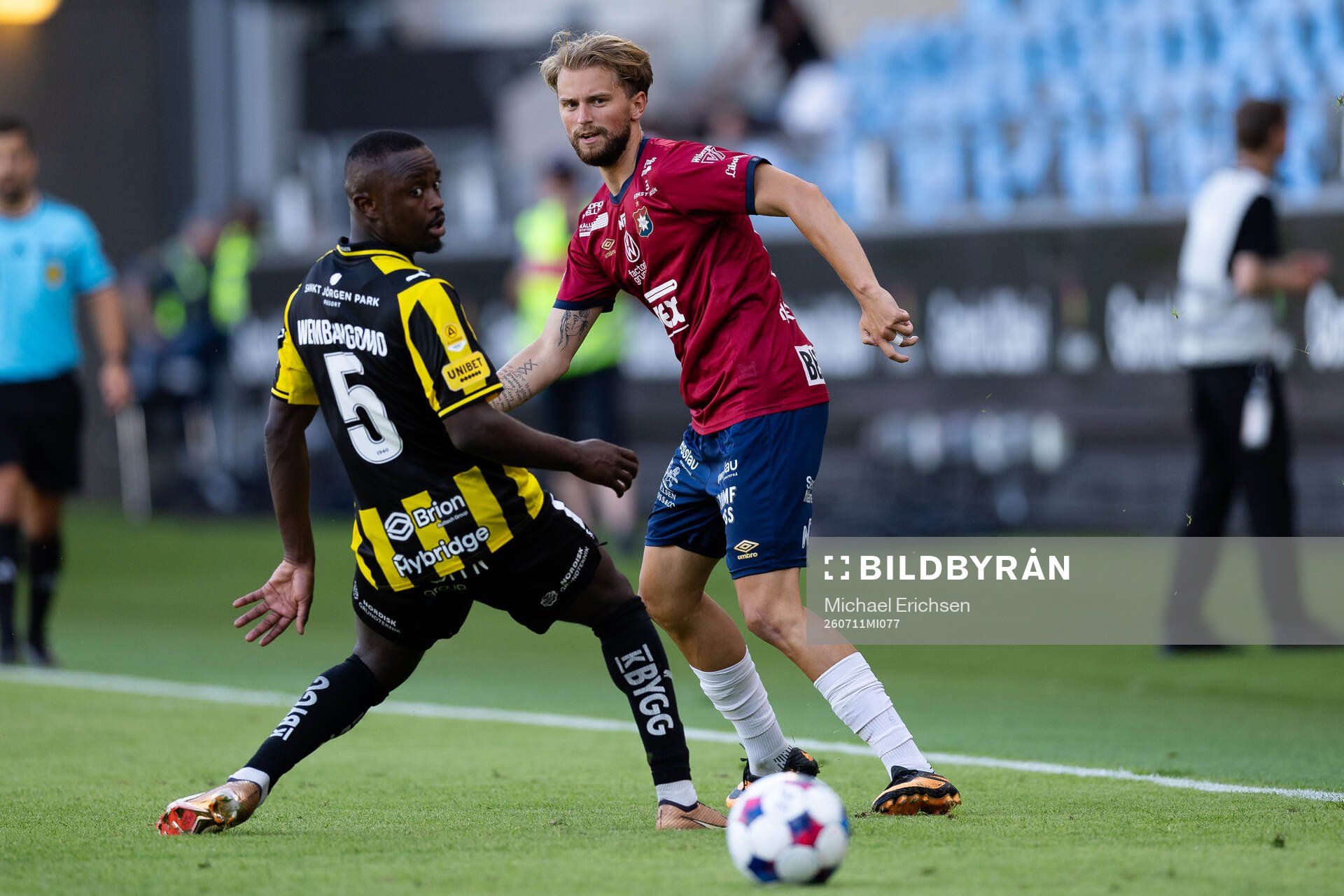 Örgrytes William Hofvander och Häckens Abdoulaye Doumbia