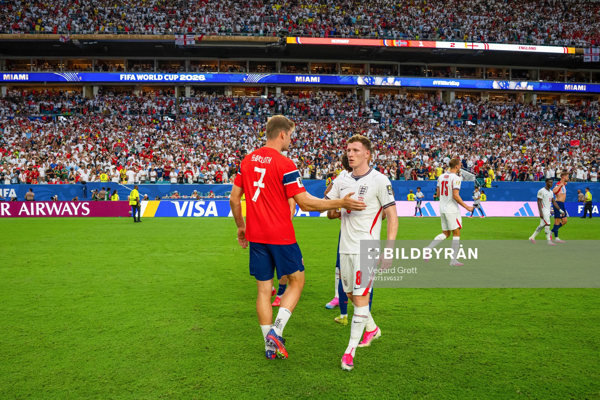 Alexander Sørloth of Norway and Elliot Anderson of England