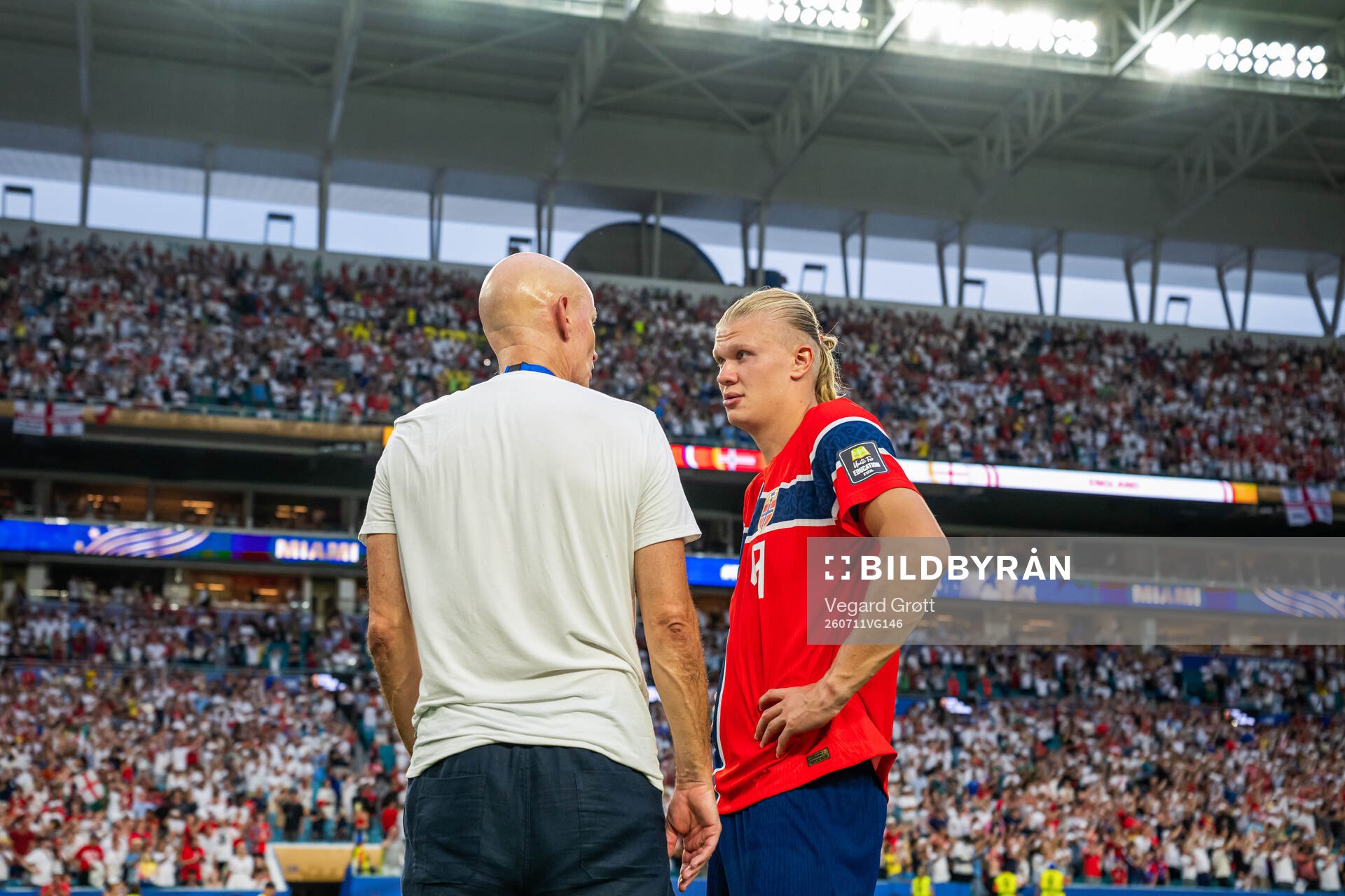 Head coach Ståle Solbakken and Erling Braut Haaland of