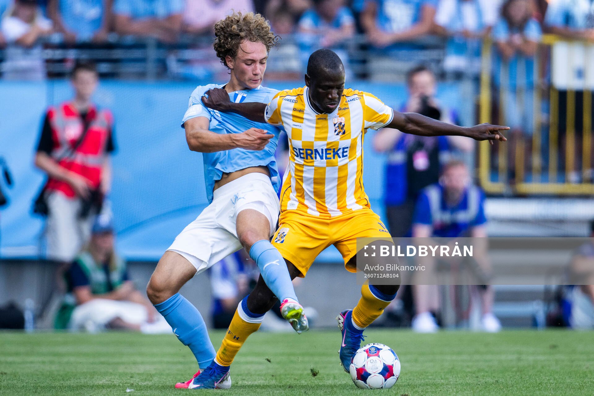 Malmö FFs Anton Höög och IFK Göteborgs Saidou Alioum