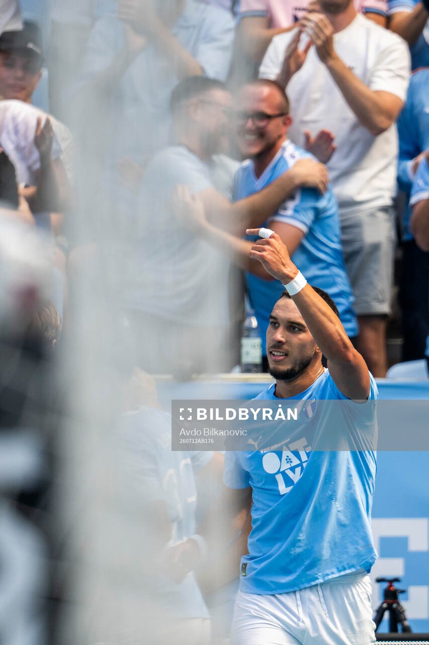 Malmö FFs Andrej Djuric jublar