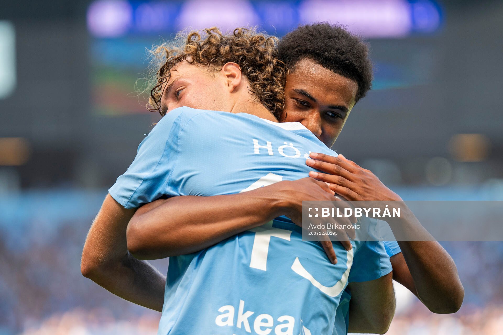 Malmö FFs Anton Höög och Theodor Lundbergh jublar