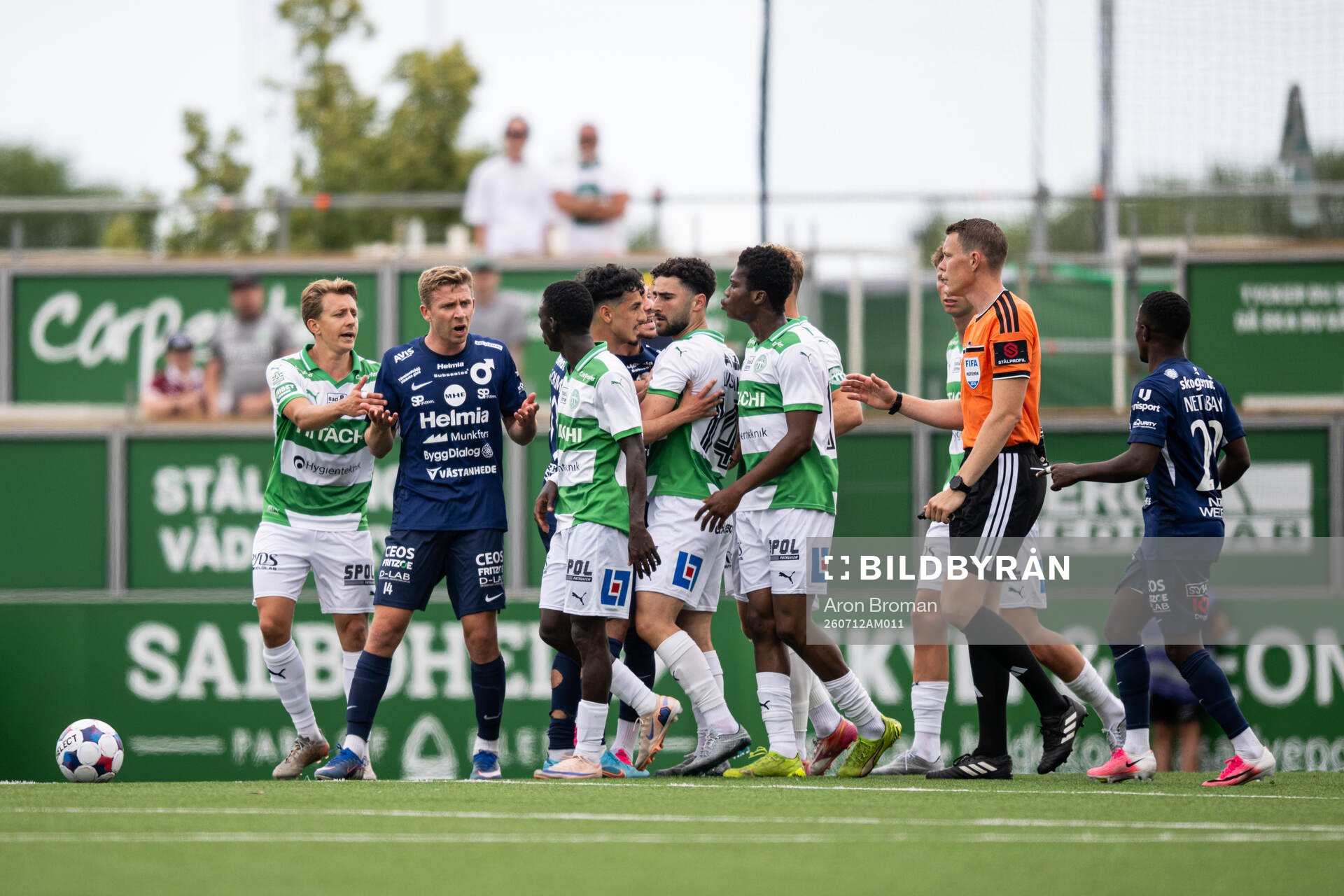 Degerfors Ludvig Fritzson och Västerås Mamadou Ousmane