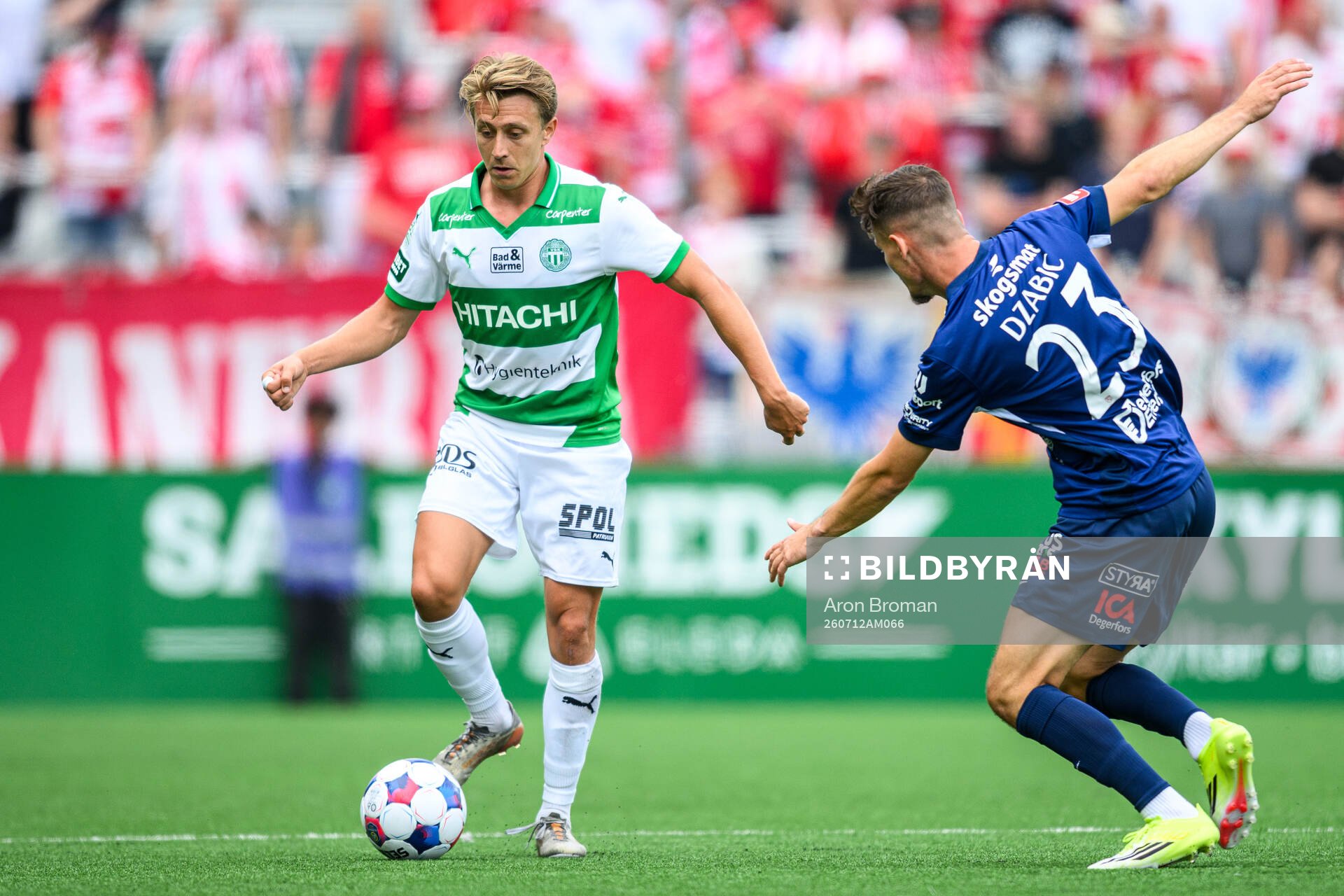 Västerås Simon Gefvert och Degerfors Robin Dzabic