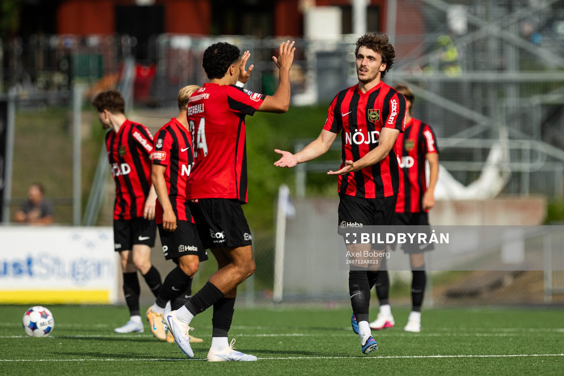 Brommapojkarnas Mohamed-Wael Derbali och Andreas Troelsen