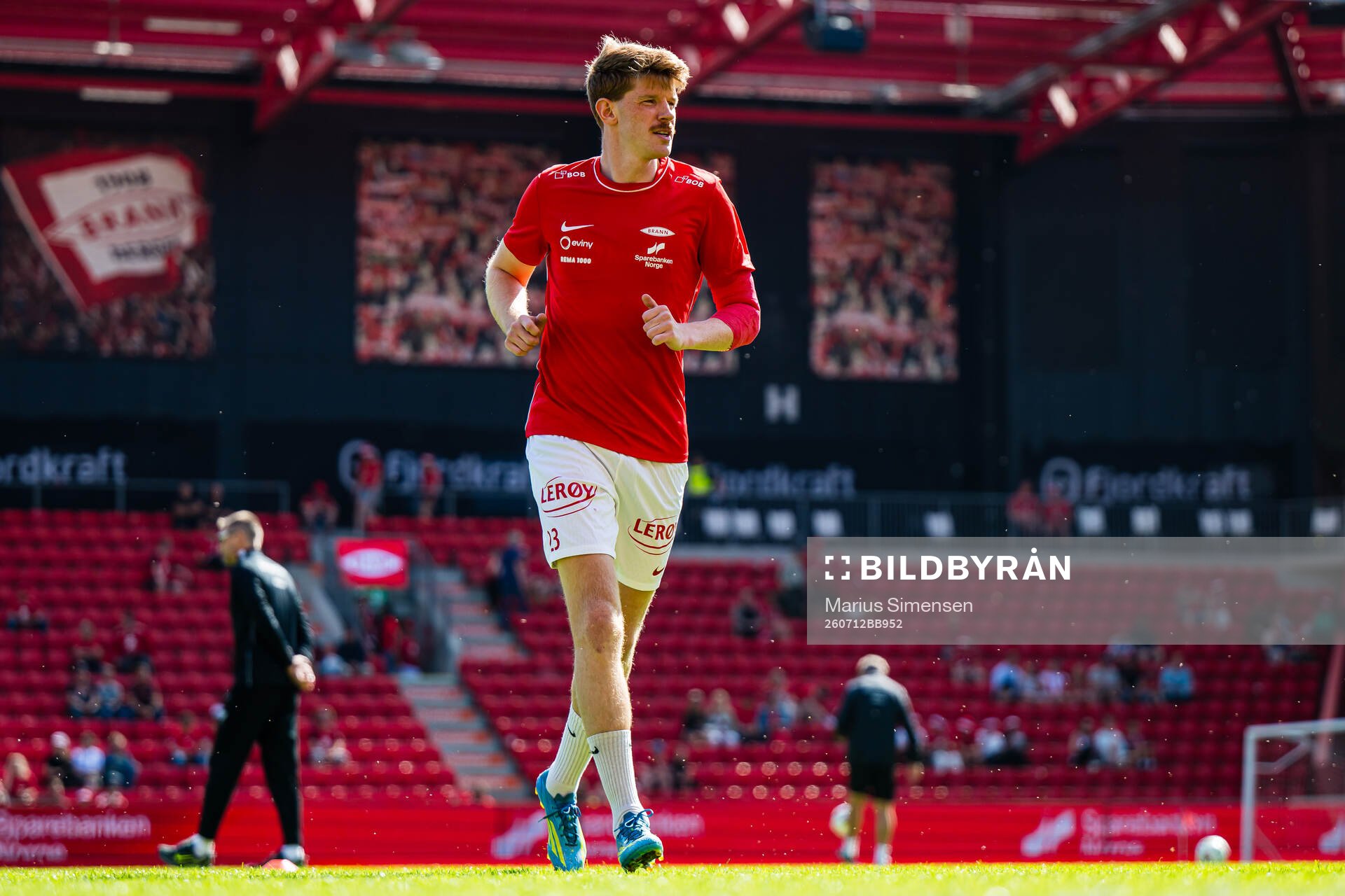 Thore Pedersen of Brann warms up
