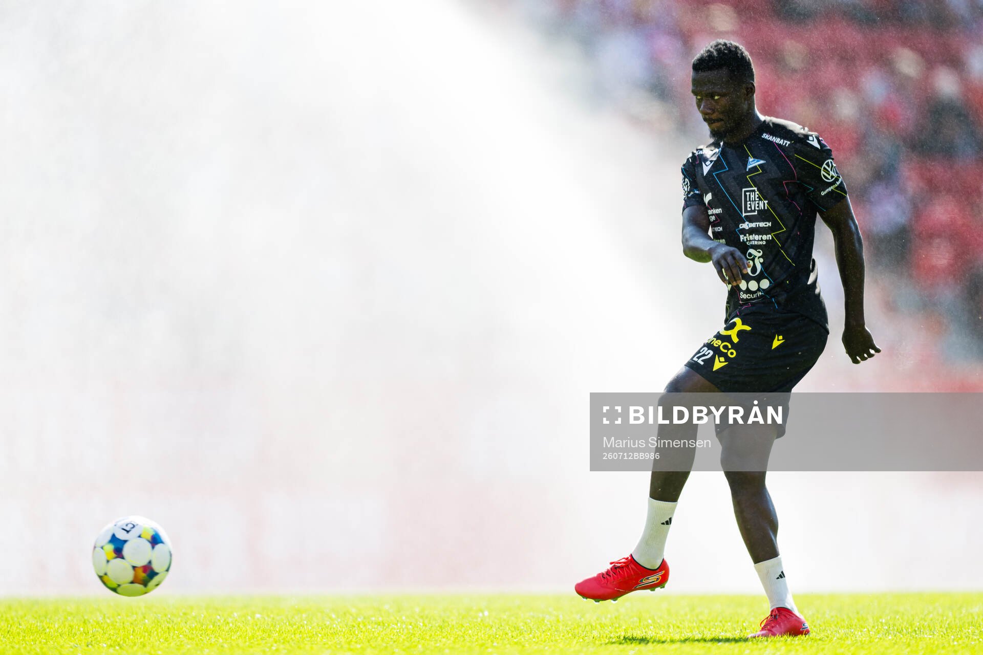 James Ampofo of Start warms up