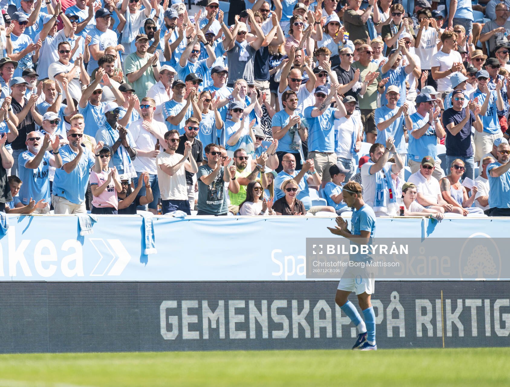 Malmö FFs supportrar och Erik Botheim