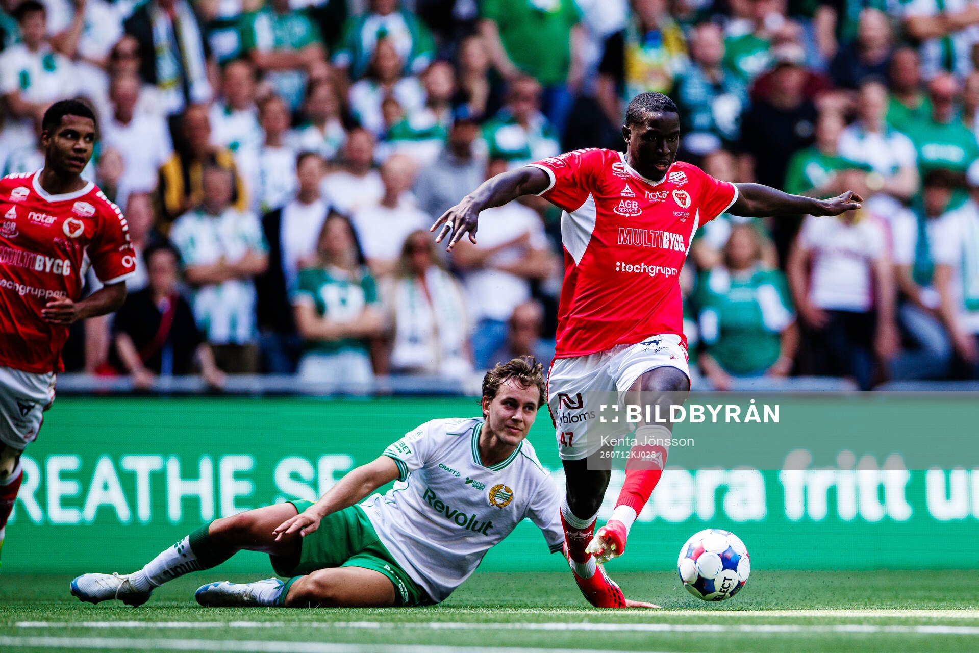 Hammarbys Hampus Skoglund och Kalmars Aboubacar Keita