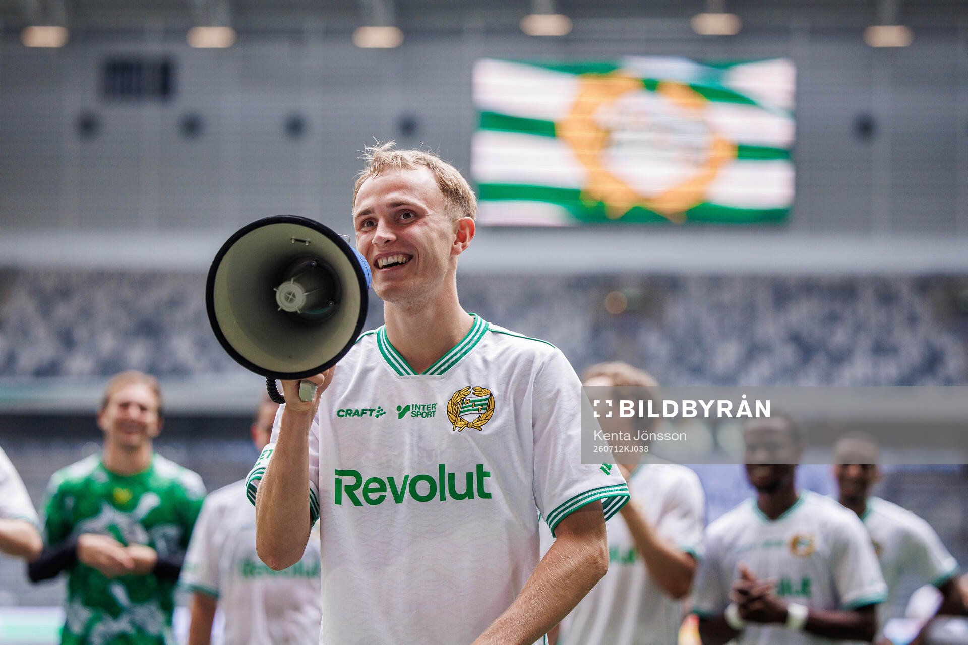 Hammarbys Victor Lind jublar