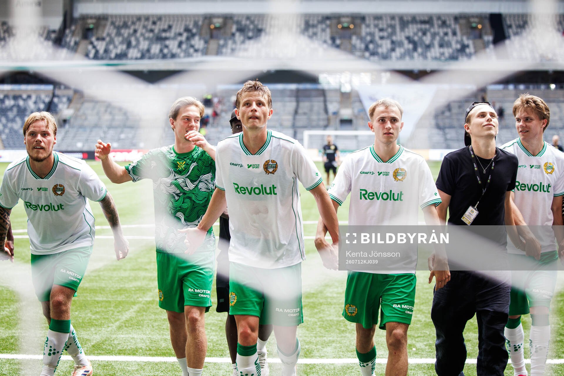 Hammarbys spelare jublar