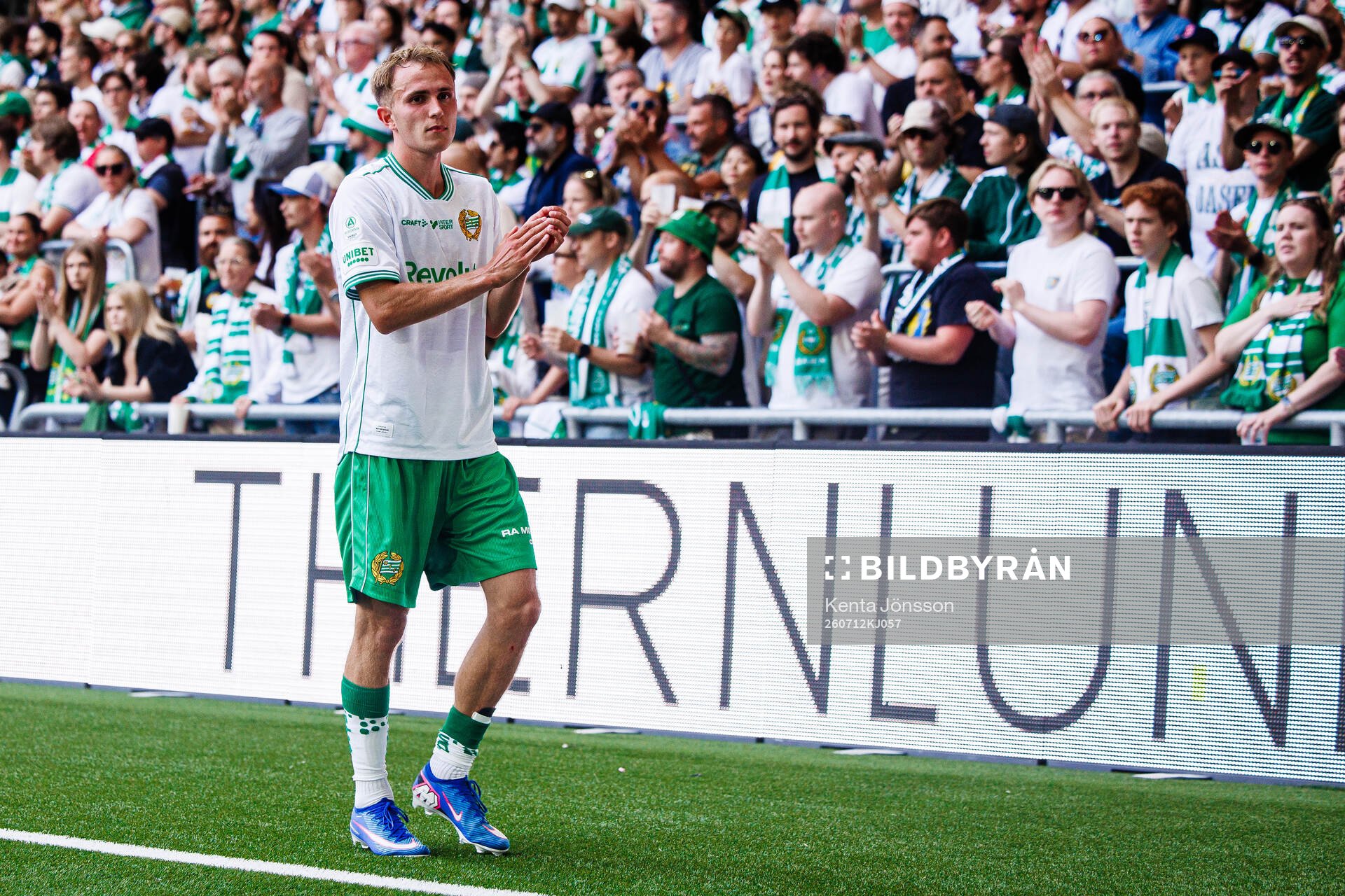 Hammarbys Victor Lind byts ut