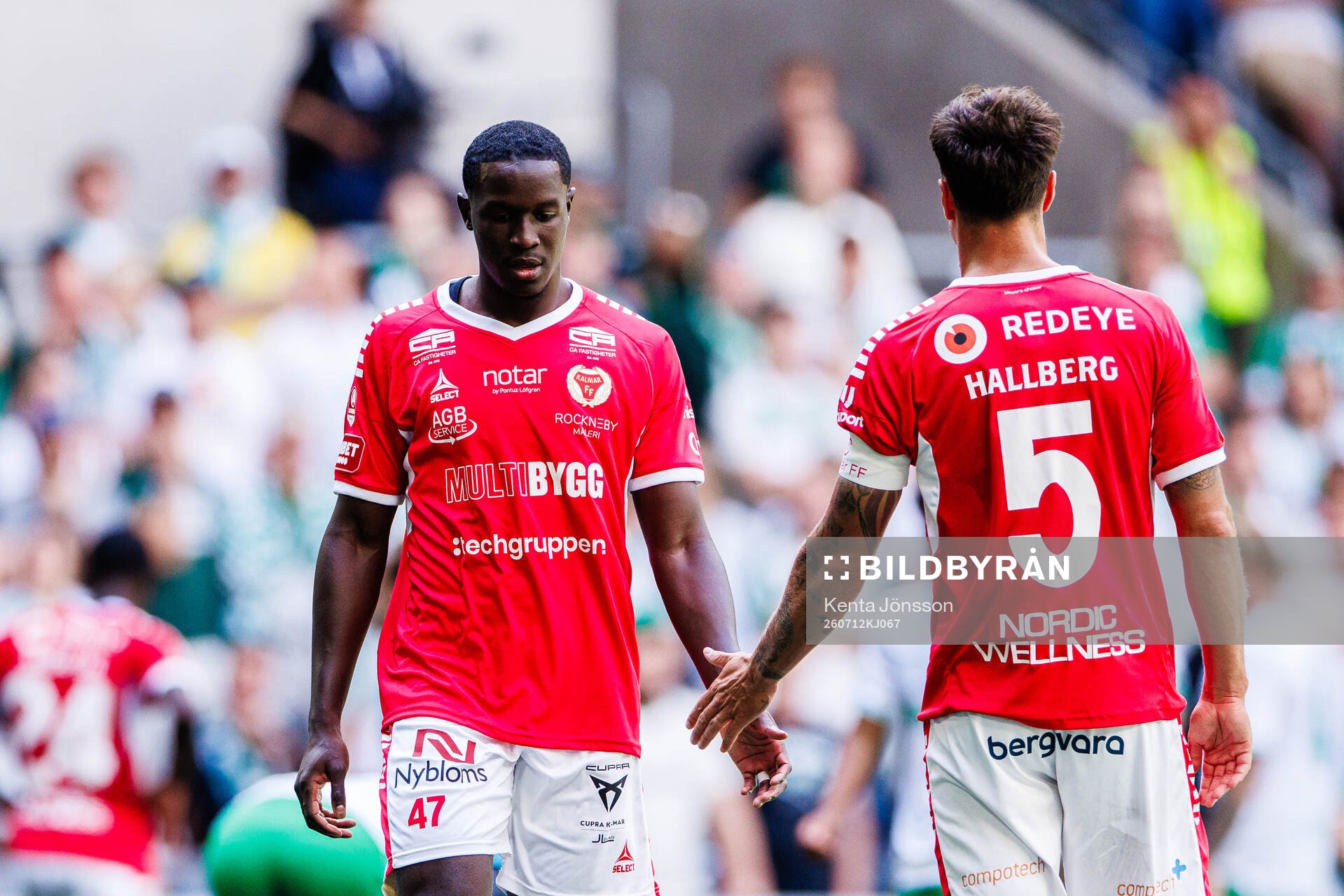 Kalmars Aboubacar Keita och Melker Hallberg deppar