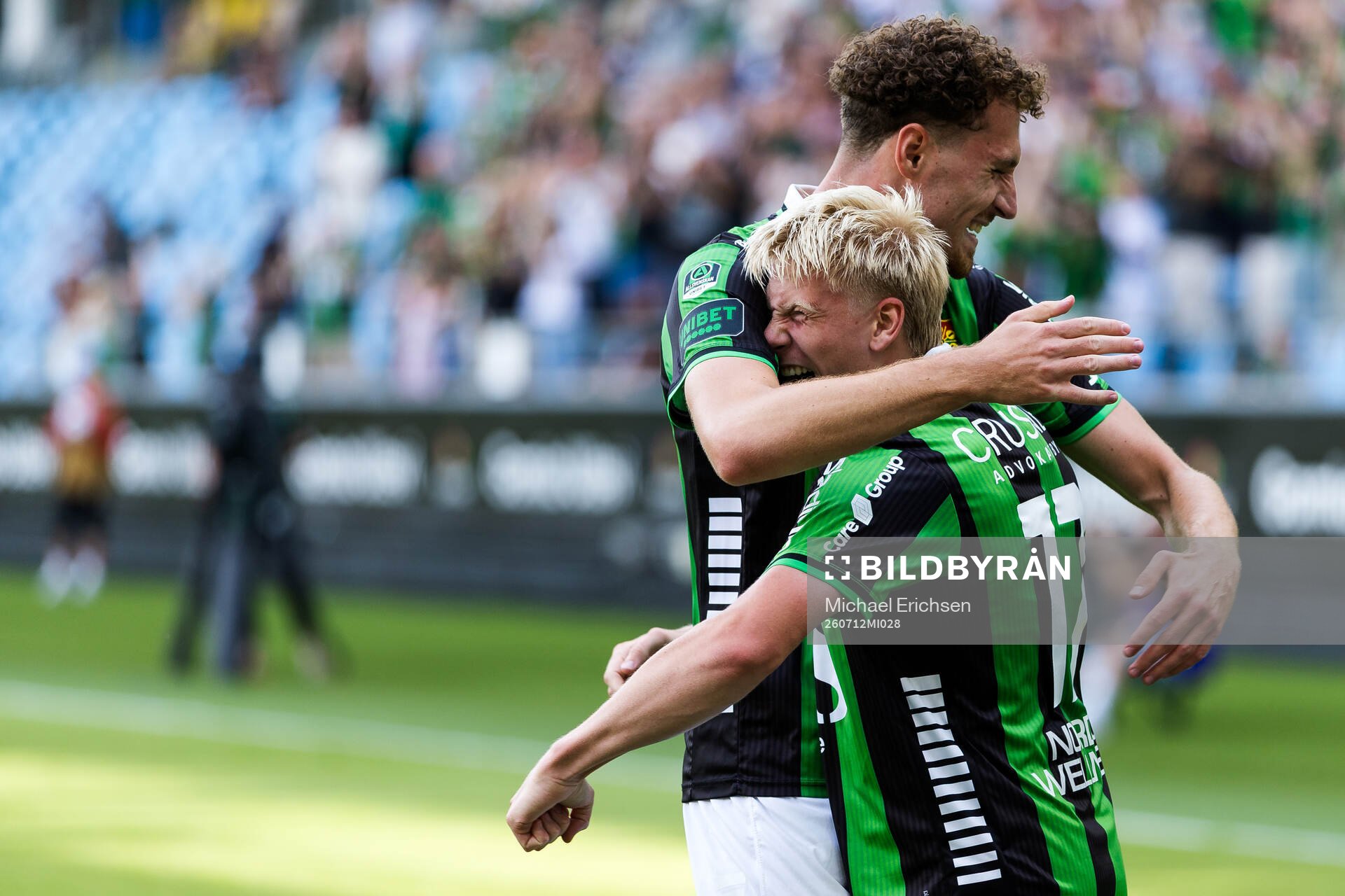 GAIS Robert Frosti Thorkelsson och Anes Cardaklija jublar