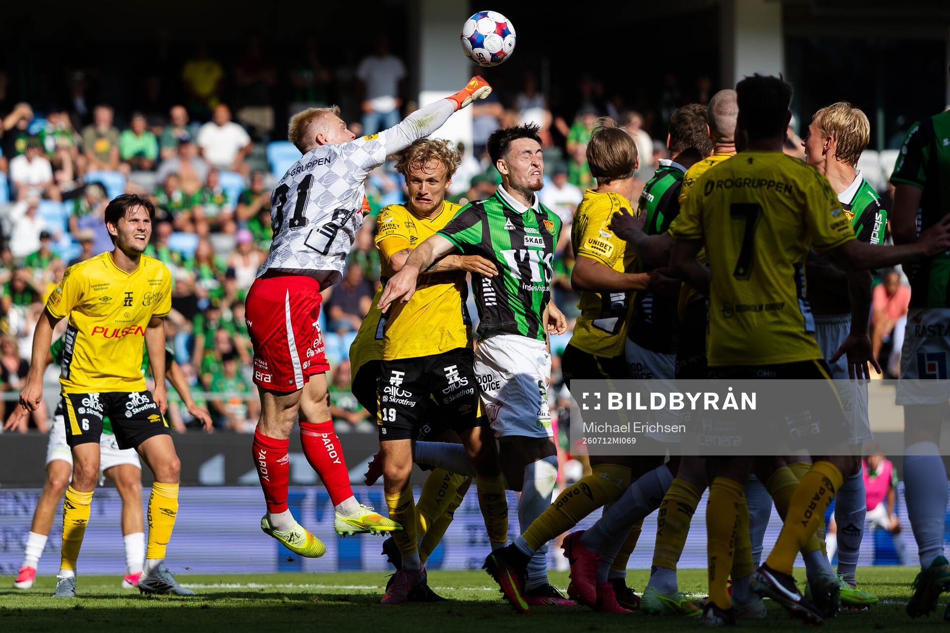 Elfsborgs målvakt Isak Pettersson och GAIS Samuel Salter