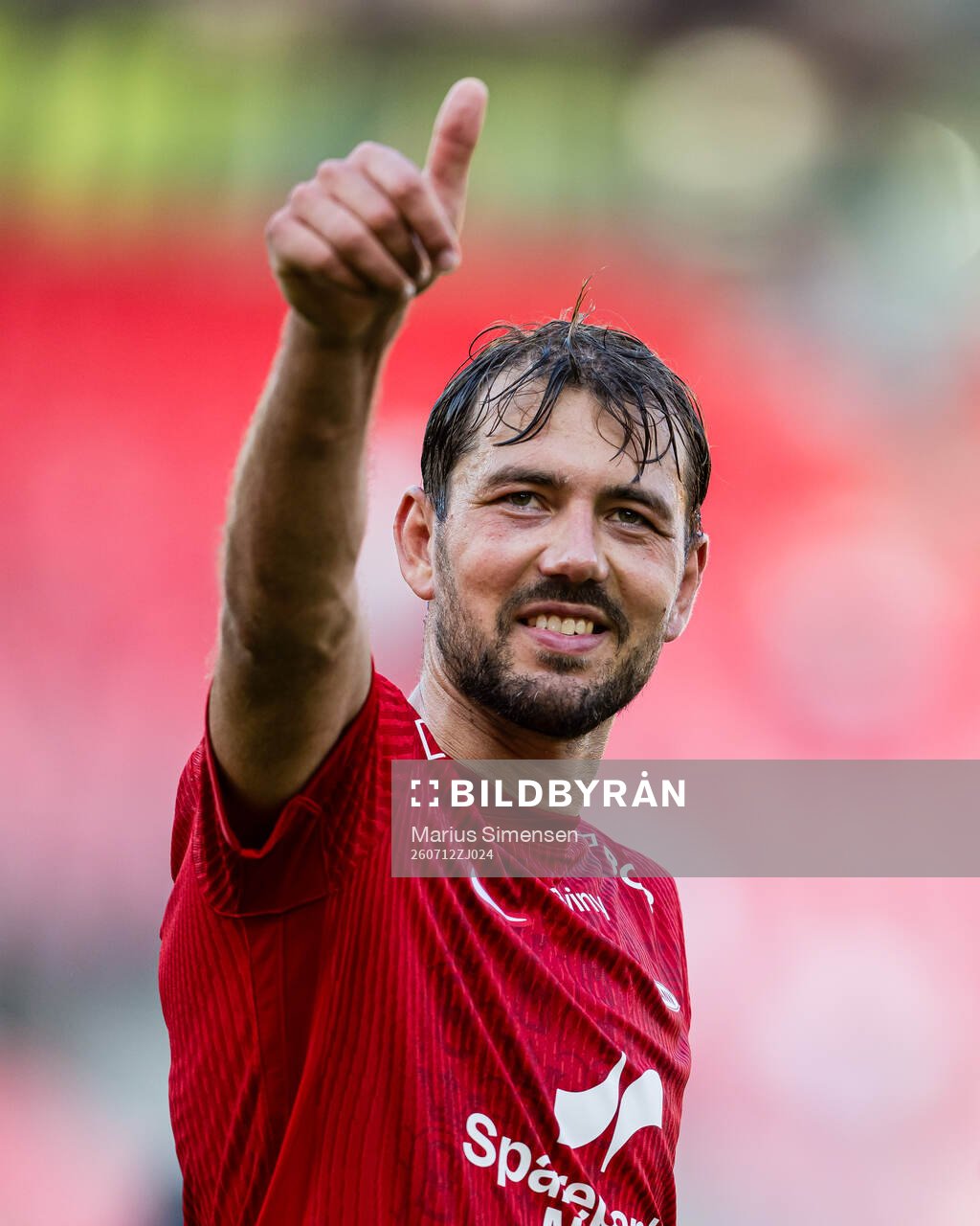 Fredrik Pallesen Knudsen of Brann celebrates