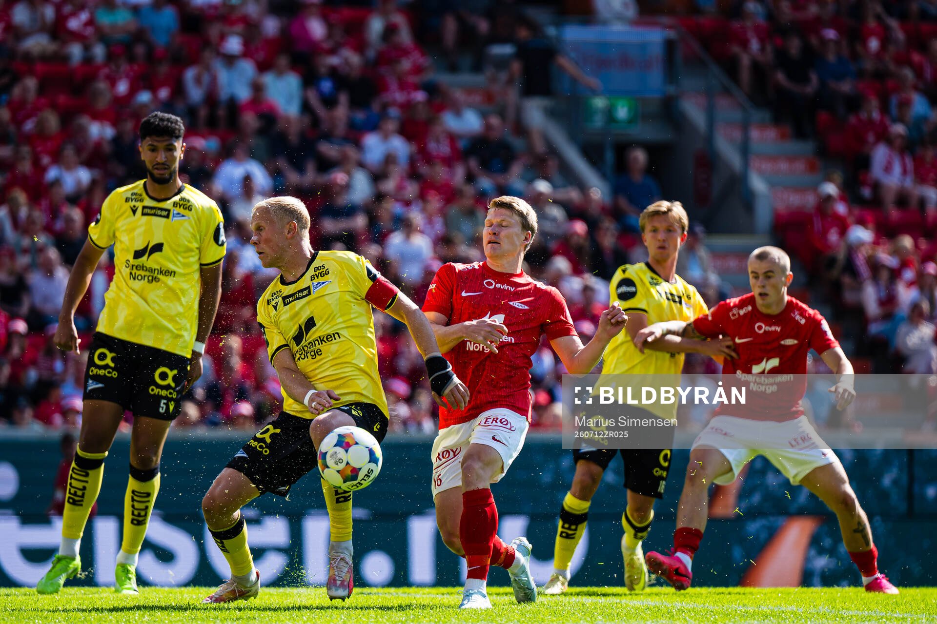 John Olav Norheim of Start and Kristian Eriksen of Brann