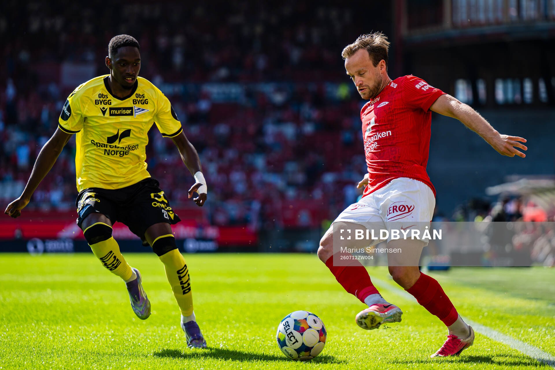 Ousmane Diallo Toure of Start and Bård Finne of Brann